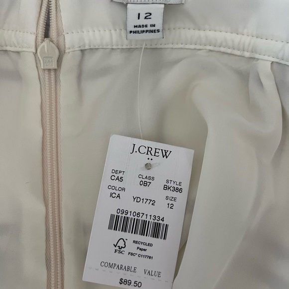 JCrew new w/tags. Sz 12 It is a lined skirt. Material is 55% wool&45% Polyester. - Picture 2 of 3